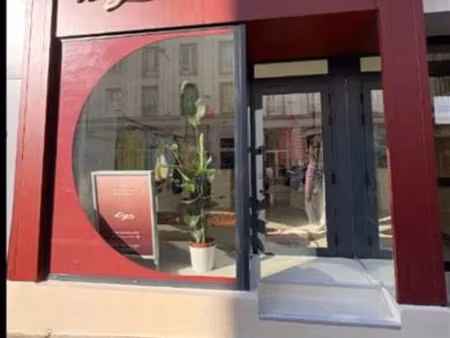 location commerce brest 53 m²
