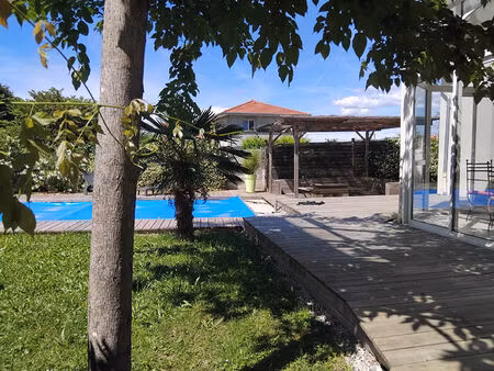 achat maison 7 pièces 207m²