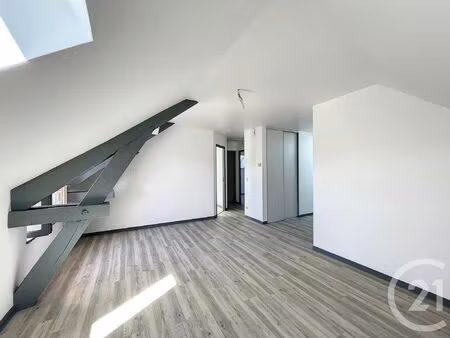 location appartement 3 pièces 54m² riom 63200