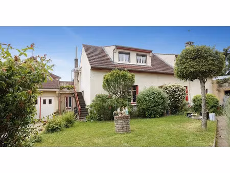 vente maison 8 pièces 153.98 m² à dijon (21000)  200 000 €