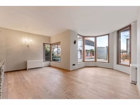 commercieel te koop in mont-de-l'enclus