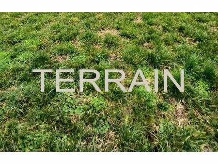 terrain - 681m ²