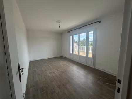 location appartement 4 pièces 67m²