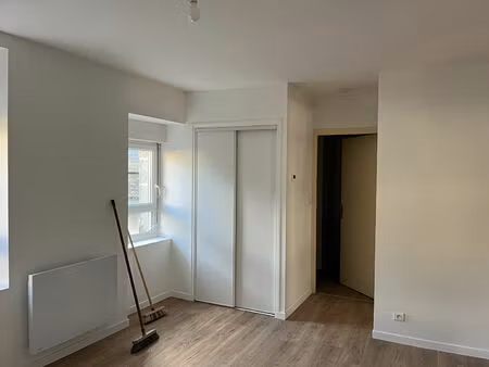 location appartement 2 pièces 43m²