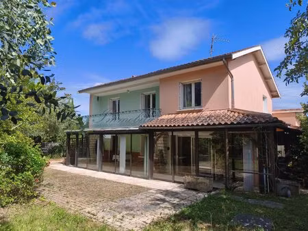 maison familiale avec appartement indépendant