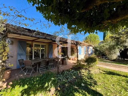 charmante villa avec piscine à saint rémy de provence