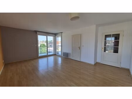 location appartement 3 pièces 69m² valenciennes 59300