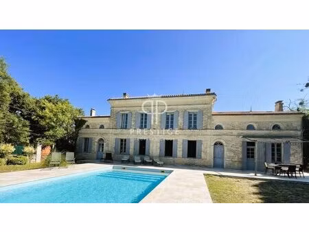 manoir en pierre spacieux et charmant avec 4 chambres  piscine et dépendances  offrant une