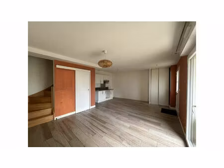 location appartement 3 pièces 55m²