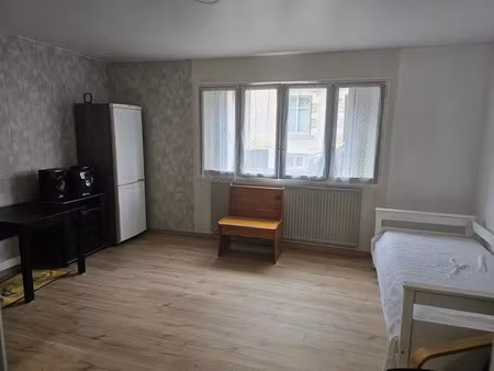 location appartement 1 pièce 26 m² à nantes (44000)