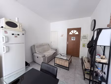 apprtement rénové avec parking et cellier vendu loué
