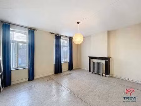 maison avec potentiel d'aménagement