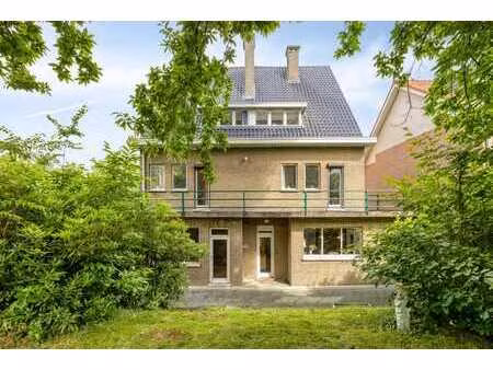 villa d’exception à heverlee  6 chambres et parc.