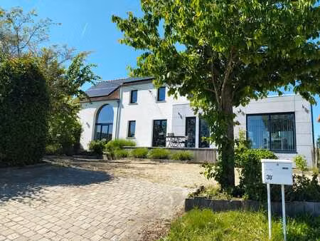 splendide propriété rénovée avec piscine et vue panoramique