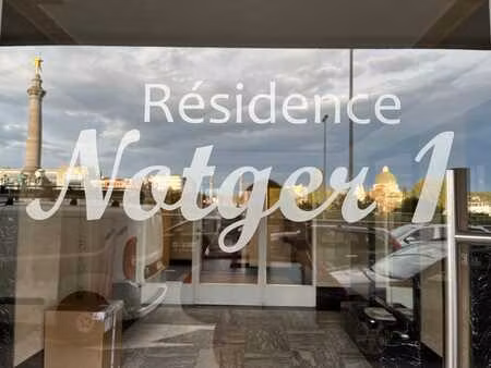 spacieux et lumineux appartement avec vue sur meuse