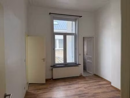 studio 1 ch. anderlecht  cuisine moderne  salle de bain