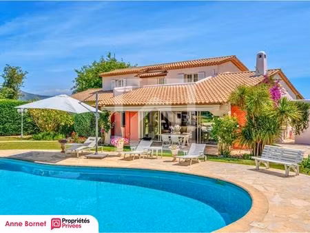 propriété 7 pièces 301 m2 avec parc paysager et piscine - le rouret