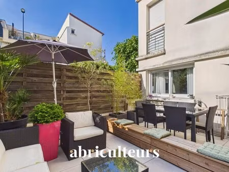 rénové et lumineux : t3 de 61 m² avec grande terrasse sud-ouest – la garenne-colombes