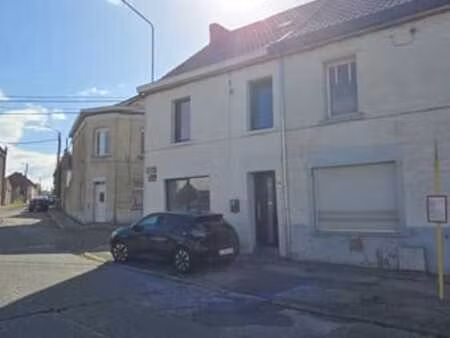 charmante petite maison lumineuse entièrement rénovée