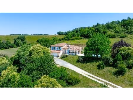 a vendre maison 5 pièces de 106 m2 à pavie