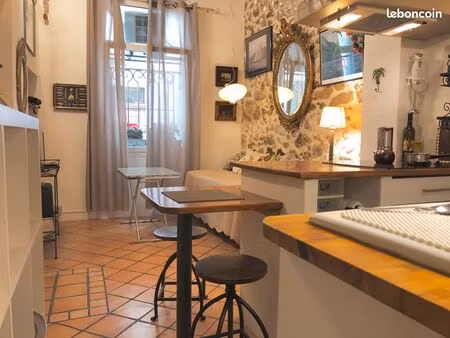 vends superbe studio 28 m2 meublé équipé avec mezzanine vieil antibes