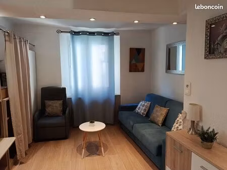 location studio meublé
