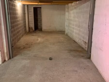 golfe juan garage et cave fermés