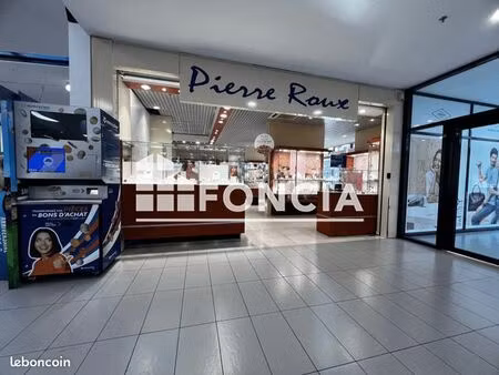 local commercial 84 m²