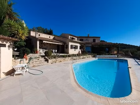 villa cabris (06530)  10 pièces   5 chambres   280 m²   terrain 6.283 m²