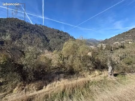 terrain 1200 m² l'escarène