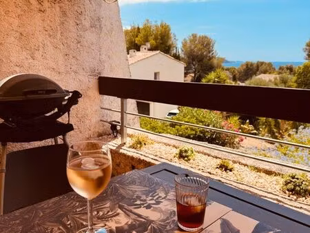 studio vue mer & piscine - le bali  la ciotat
