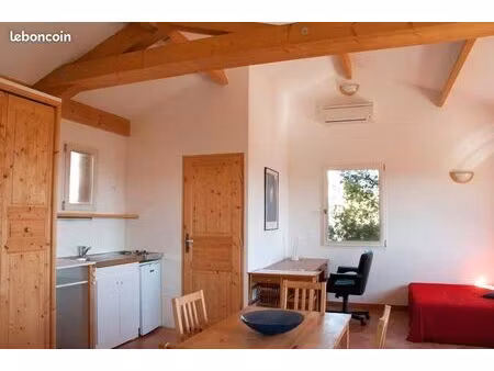 studio 1 pièce 32 m²