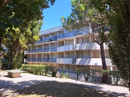 studio meublé ds résidence fermée
