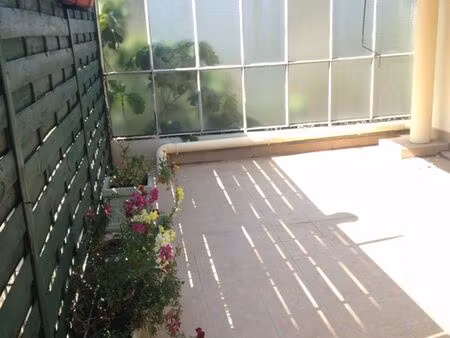 appart t2 avec terrasse ensoleillée et cave