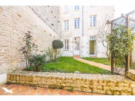 vente maison à fontenay-le-comte (85200) : à vendre / 150m² fontenay-le-comte