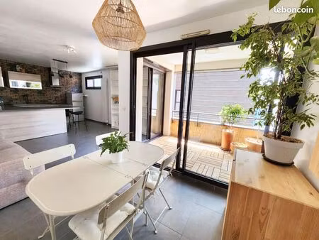 t2 meublé 53 5m2 - garage + balcon