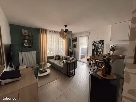 location t2 47m2 meublé