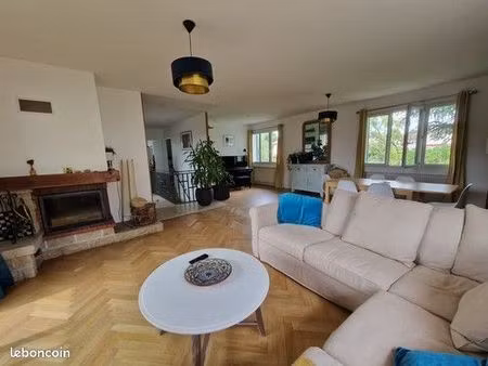 maison 6 pièces 180 m²