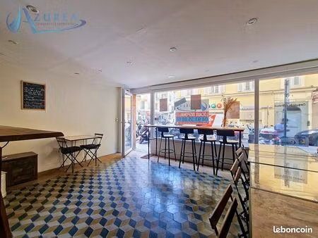 local commercial 32 m² nice