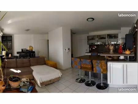 appartement 56m² avec box garage