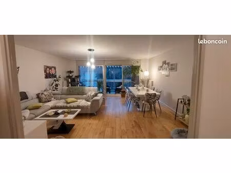 bel appartement t5 / 98m2 à belleville