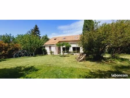 maison ancienne rénovée de 118 m2 - volumes atypiques - calme et charme