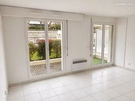 studio 32 m²  très calme et lumineux