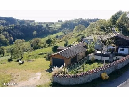 maison - 5 pièces -138 m²