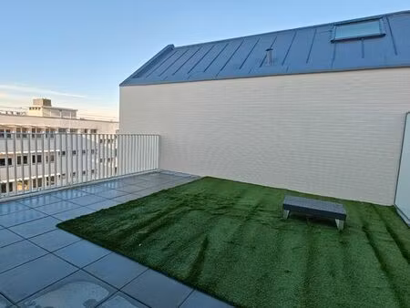 appartement récent la bastide avec grande terrasse