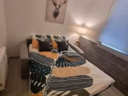 à louer – studio meublé 15 m² – rez-de-chaussée – calme