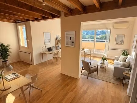 appartement t4 duplex à fort potentiel  avec mezzanine  grand balcon  cave et garage (en s