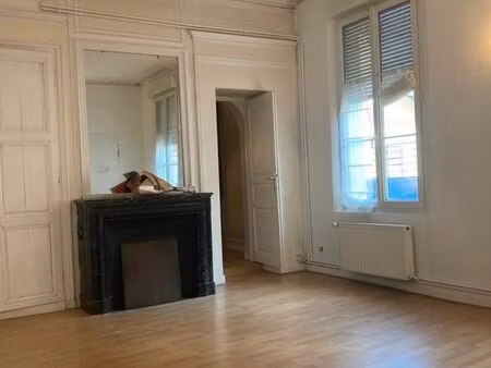 jolie appartement avec 2 chambres