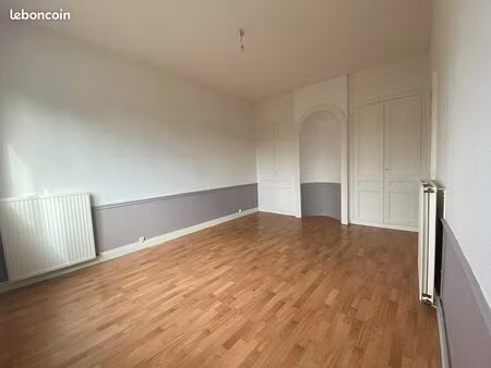 appartement 2 pièces 68 m²