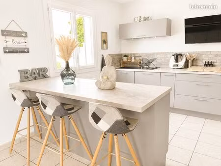 maison de plain-pied rénovée – 100 m² + jardin & piscine